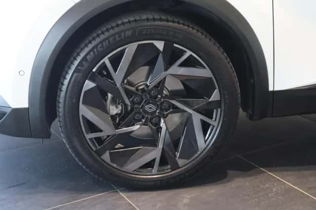 Renault Captur (2025) thumbnail 5