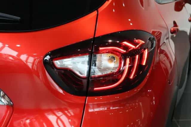 Renault Captur (2017) thumbnail 5