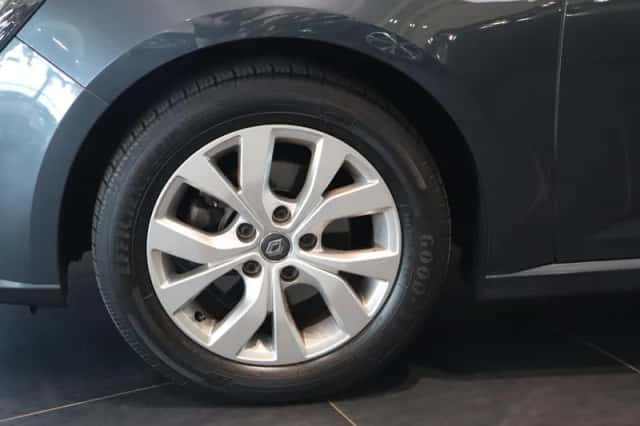 Renault Mégane (2019) thumbnail 5