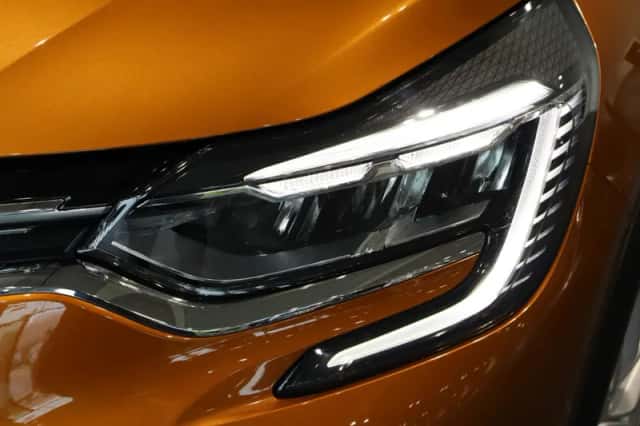 Renault Captur (2021) thumbnail 20