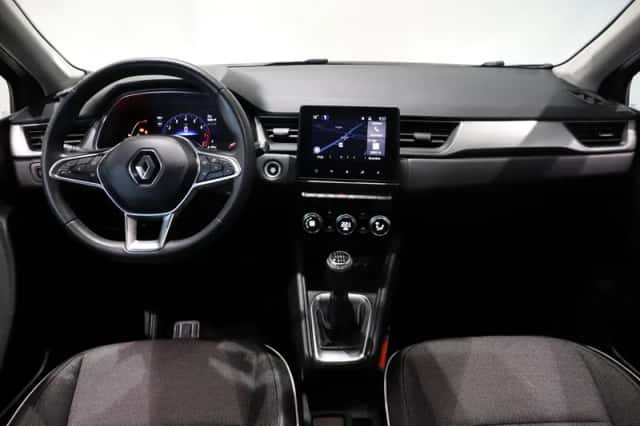 Renault Captur (2021) thumbnail 3