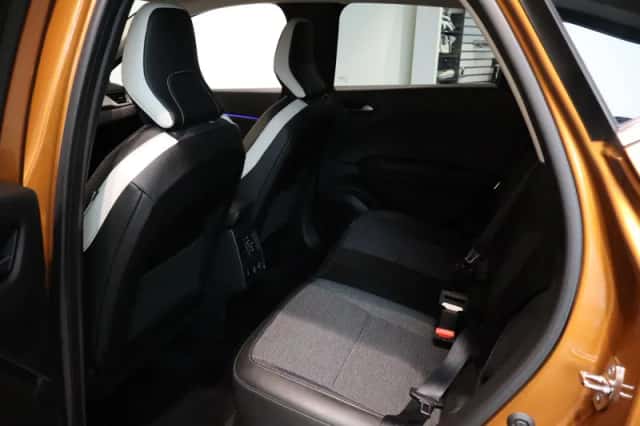 Renault Captur (2021) thumbnail 22