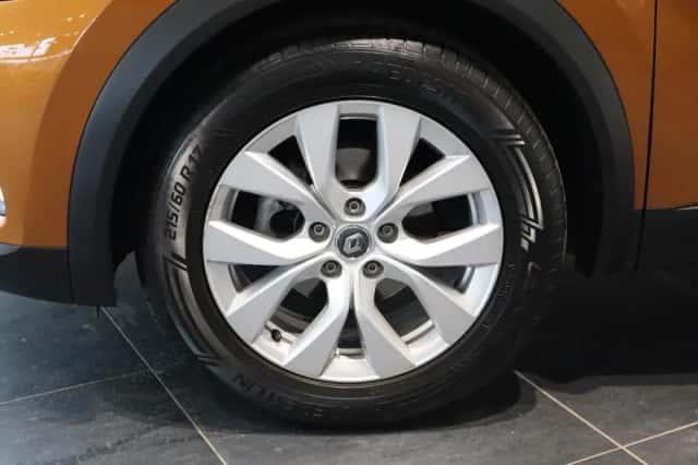 Renault Captur (2021) thumbnail 5