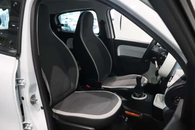 Renault Twingo (2017) thumbnail 26