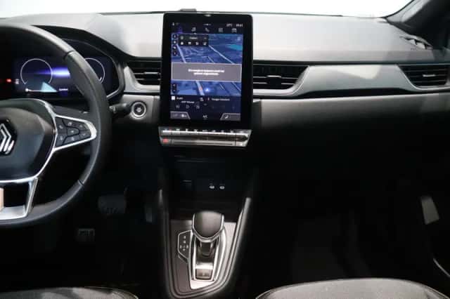 Renault Captur (2025) thumbnail 3