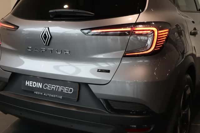 Renault Captur (2025) thumbnail 23