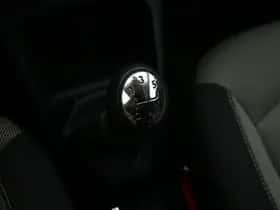 Renault Captur (2015) thumbnail 13