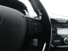 Renault Captur (2015) thumbnail 16