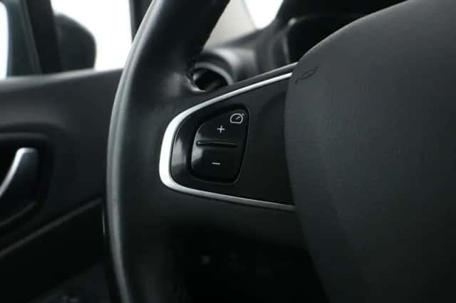Renault Captur (2018) thumbnail 16