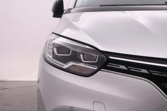 Renault Grand Scénic (2022) thumbnail 25