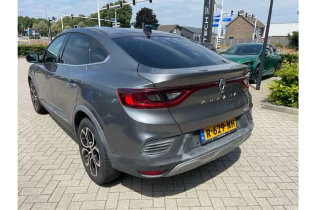 Renault Arkana (2022) thumbnail 5