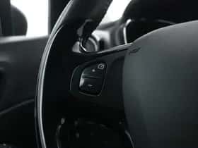 Renault Captur (2014) thumbnail 16
