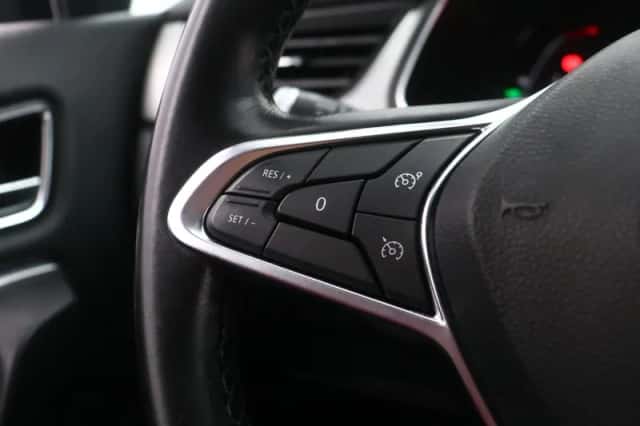 Renault Captur (2019) thumbnail 16