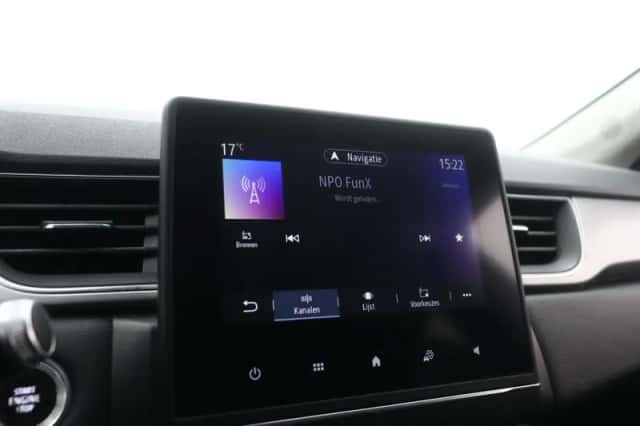 Renault Captur (2019) thumbnail 25