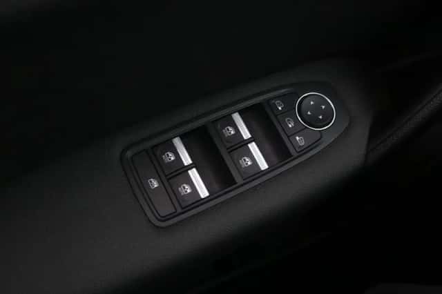 Renault Captur (2019) thumbnail 28