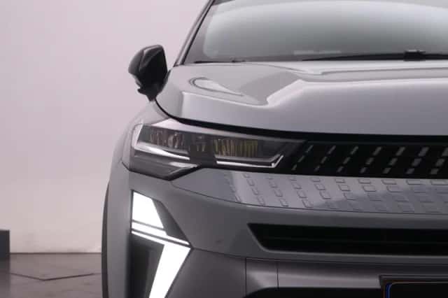 Renault Captur (2025) thumbnail 16
