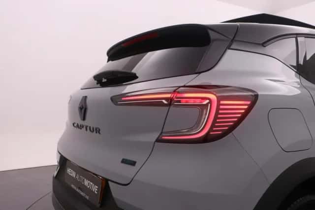 Renault Captur (2025) thumbnail 37