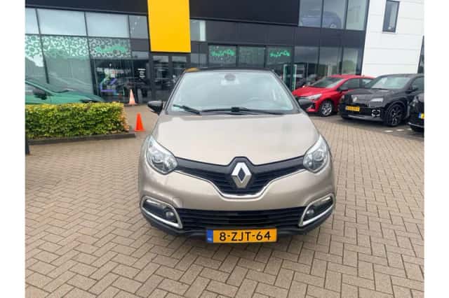 Renault Captur (2015) thumbnail 6