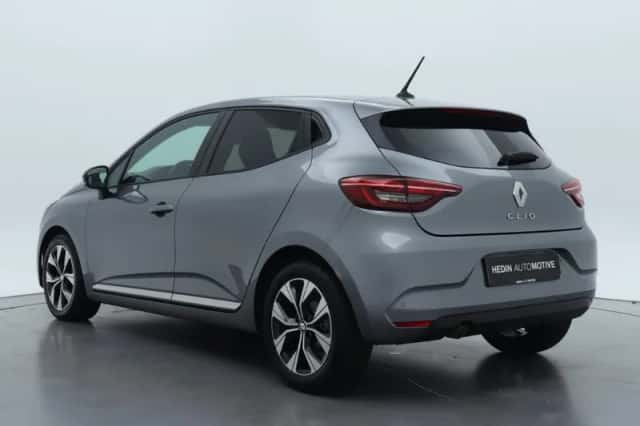 Renault Clio (2022) thumbnail 24