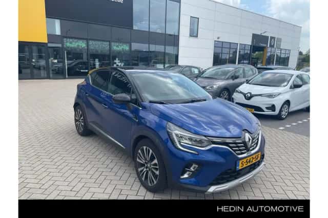 Renault Captur (2023) thumbnail 1