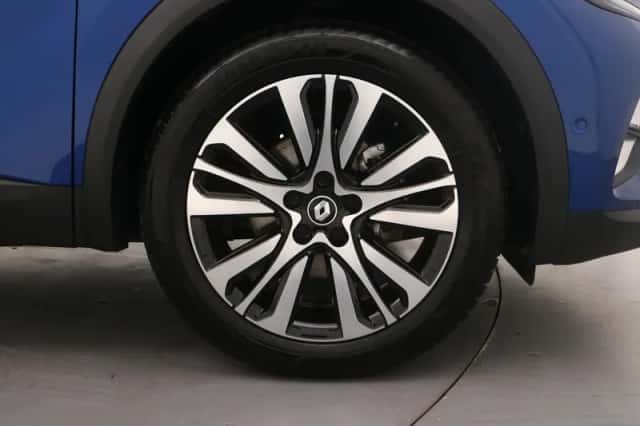 Renault Captur (2023) thumbnail 5