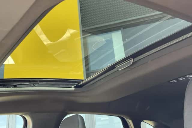 Renault Captur (2026) thumbnail 3