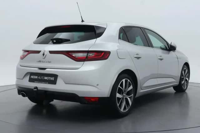 Renault Mégane (2016) thumbnail 2