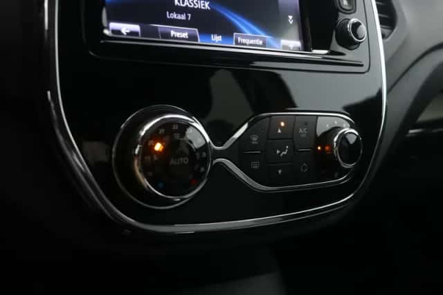 Renault Captur (2017) thumbnail 13