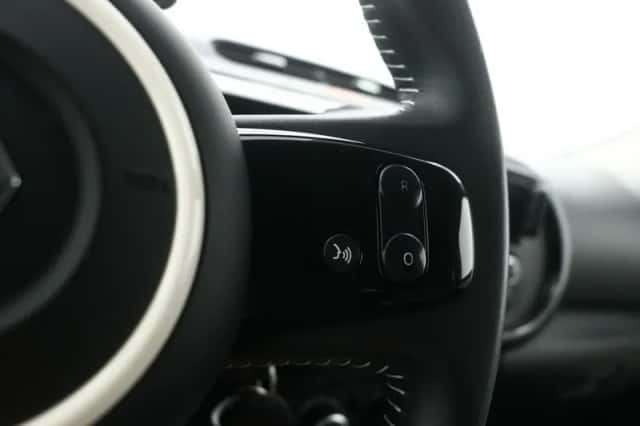 Renault Twingo (2017) thumbnail 15