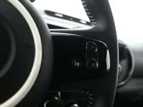 Renault Twingo (2017) thumbnail 15
