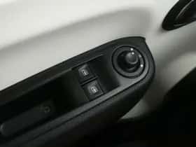Renault Twingo (2017) thumbnail 25
