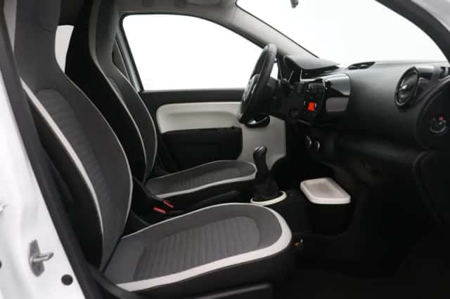 Renault Twingo (2017) thumbnail 29