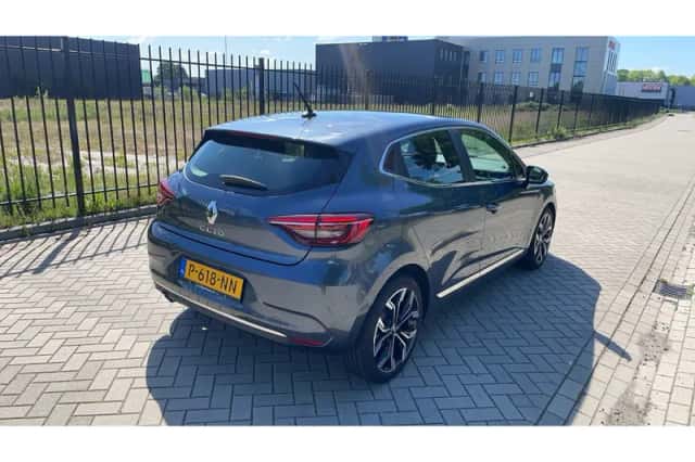 Renault Clio (2022) thumbnail 5