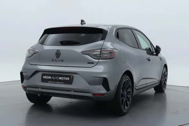 Renault Clio (2025) thumbnail 2