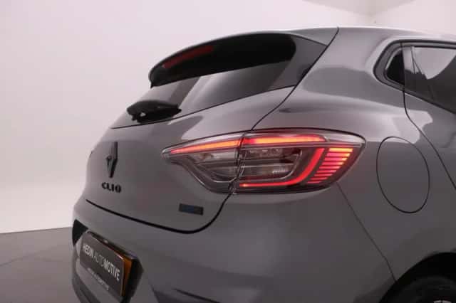 Renault Clio (2025) thumbnail 6