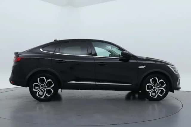Renault Arkana (2023) thumbnail 32