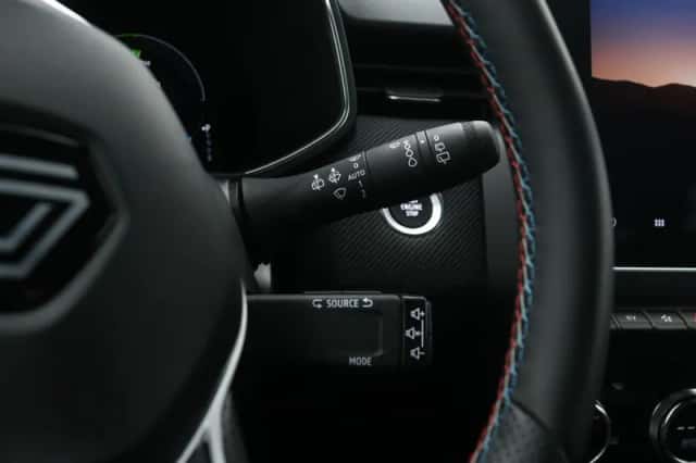 Renault Clio (2024) thumbnail 29