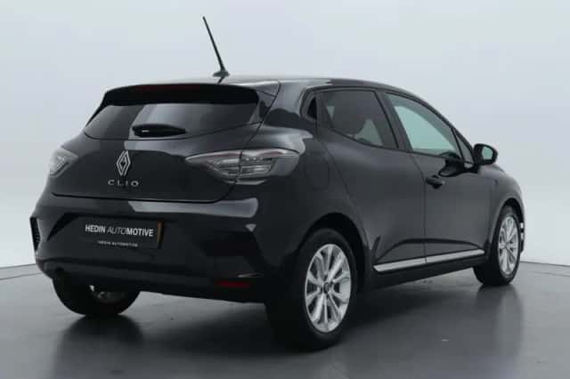 Renault Clio (2024) thumbnail 2