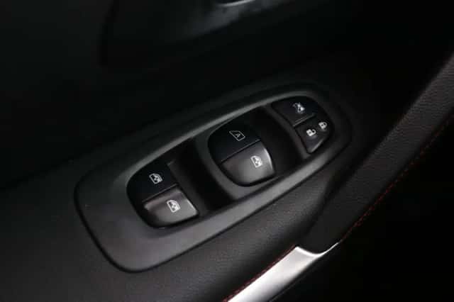 Renault Kadjar (2017) thumbnail 12