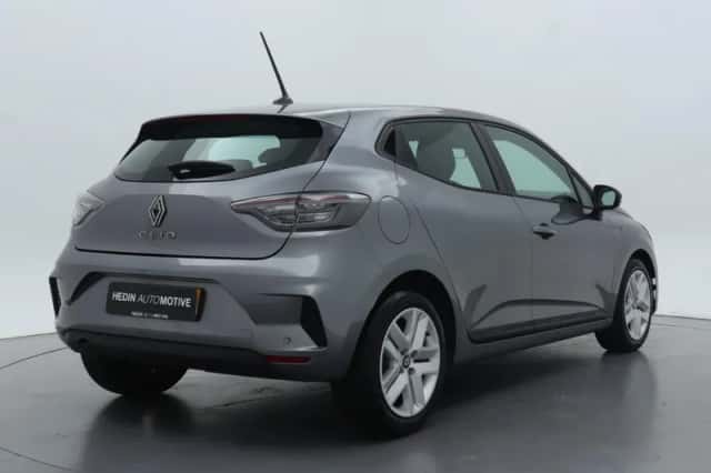 Renault Clio (2024) thumbnail 2