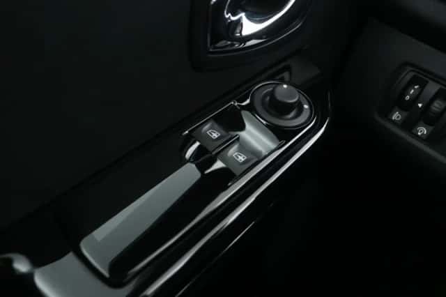 Renault Clio (2014) thumbnail 13