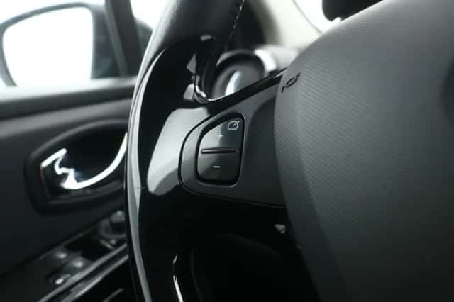 Renault Clio (2014) thumbnail 15
