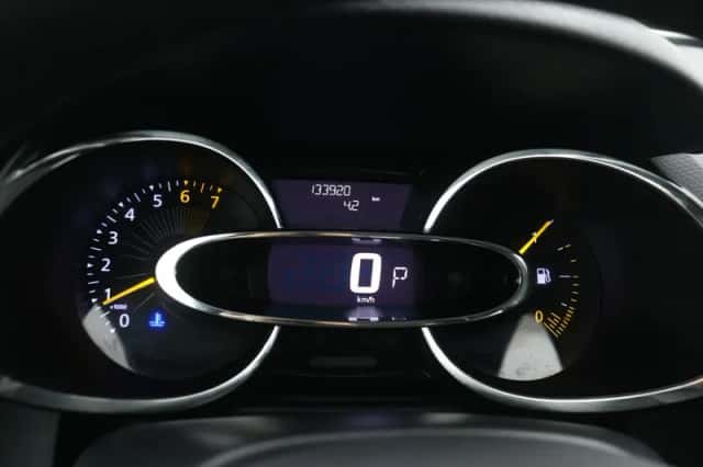 Renault Clio (2014) thumbnail 19
