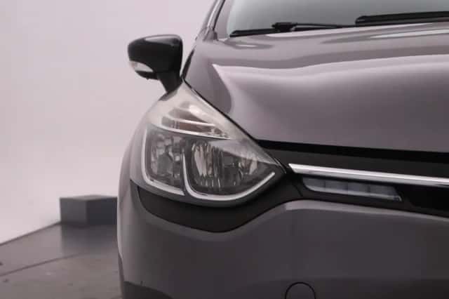 Renault Clio (2014) thumbnail 10