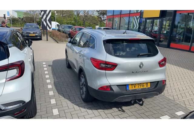 Renault Kadjar (2018) thumbnail 2