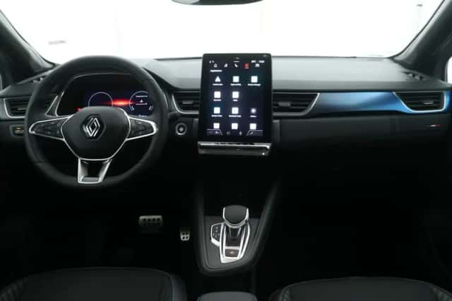 Renault Captur (2025) thumbnail 3