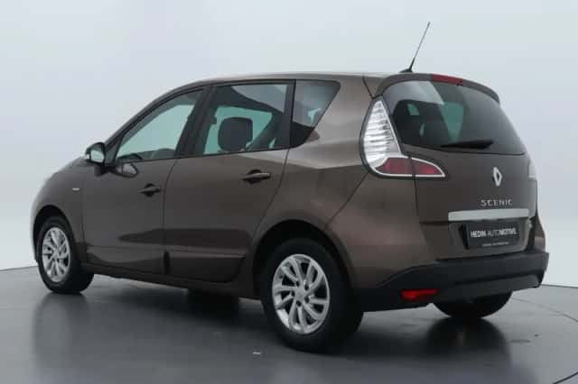 Renault Scénic (2016) thumbnail 24
