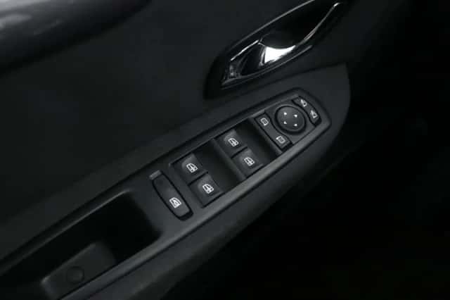 Renault Scénic (2016) thumbnail 26