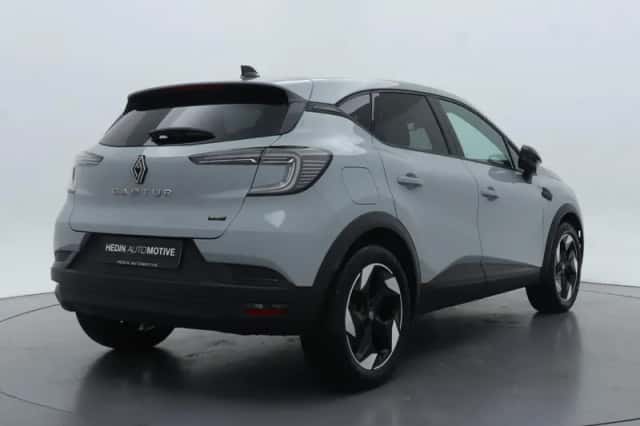 Renault Captur (2025) thumbnail 2