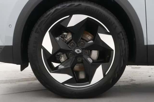 Renault Captur (2025) thumbnail 5